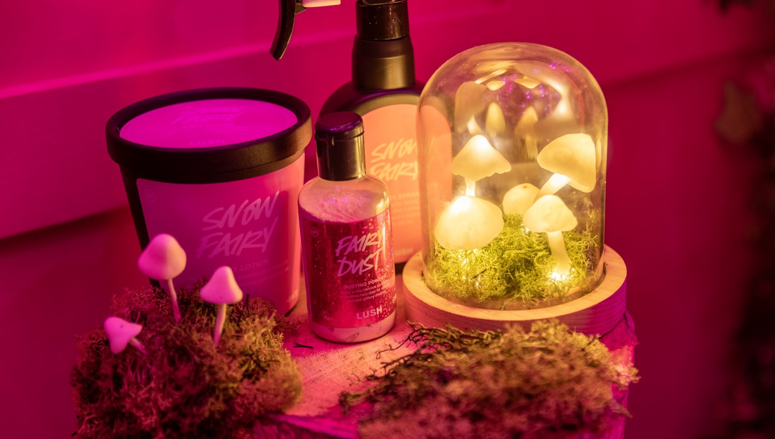 El hada de la navidad ha llegado a Lush para cautivar con su dulce fragancia