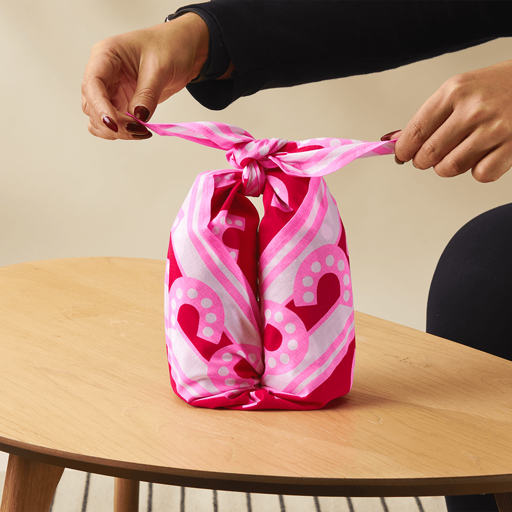 I Should Be So Lucky Knot Wrap