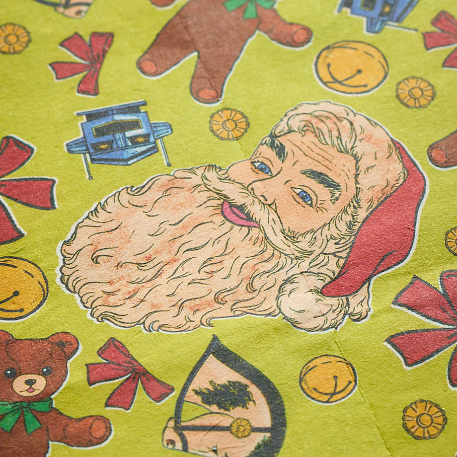 Santa's On His Way Lokta Wrap